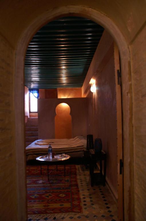 Riad Felloussia Meknès Rom bilde